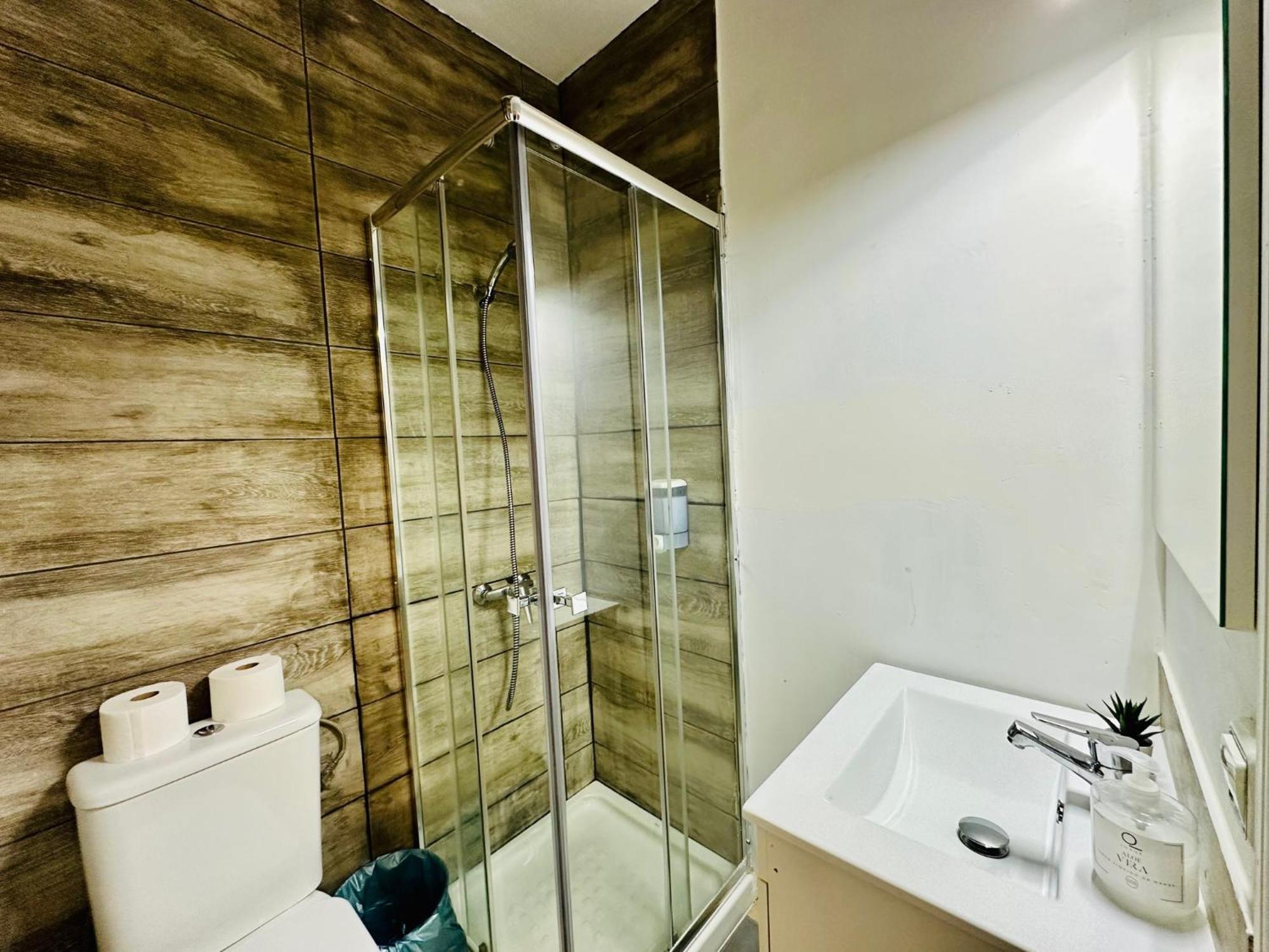Punta Me Rooms In The Best Location Of Madrid Downtown Ngoại thất bức ảnh