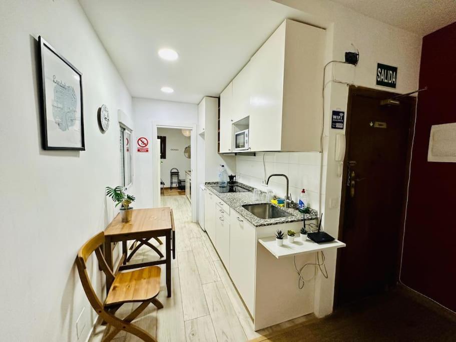 Punta Me Rooms In The Best Location Of Madrid Downtown Ngoại thất bức ảnh